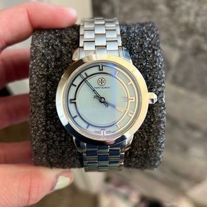 TORY BURCH TORY WOMEN WATCH SILVER TONE BLUE DIAL DATE 37 MM TRB1008